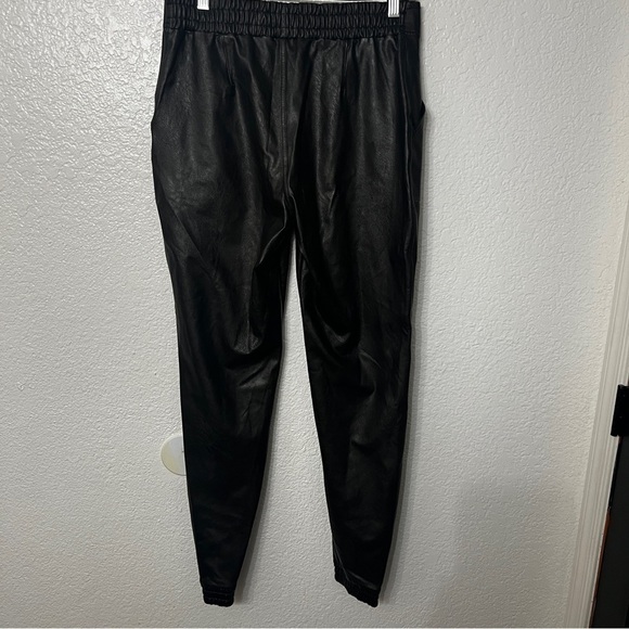 Spanx Faux Leather Pants - Picture 7 of 10